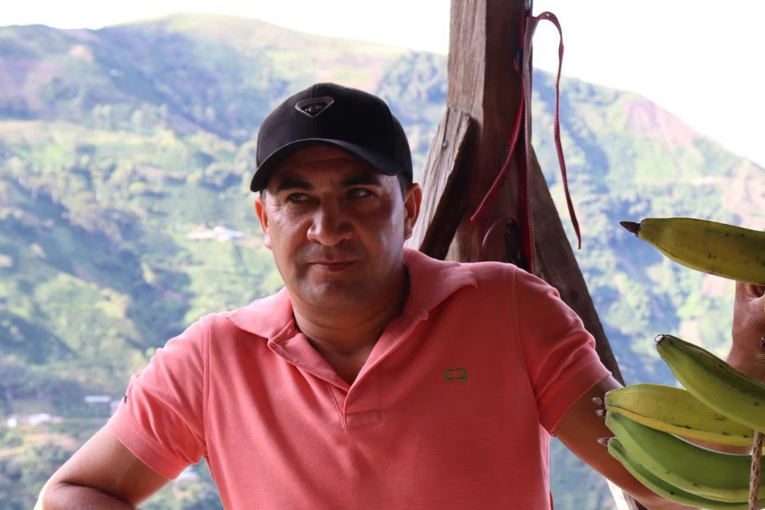 Hermides Meneses / Colombia