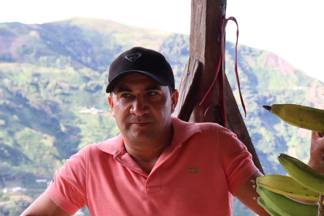 Hermides Meneses / Colombia